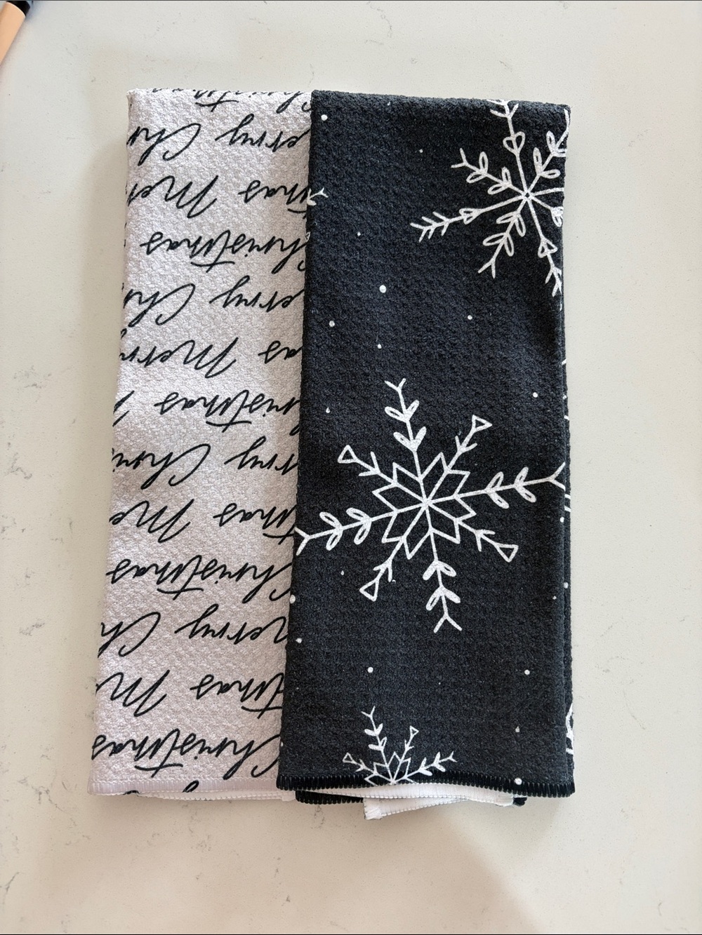 NWOT Geometry bar towels